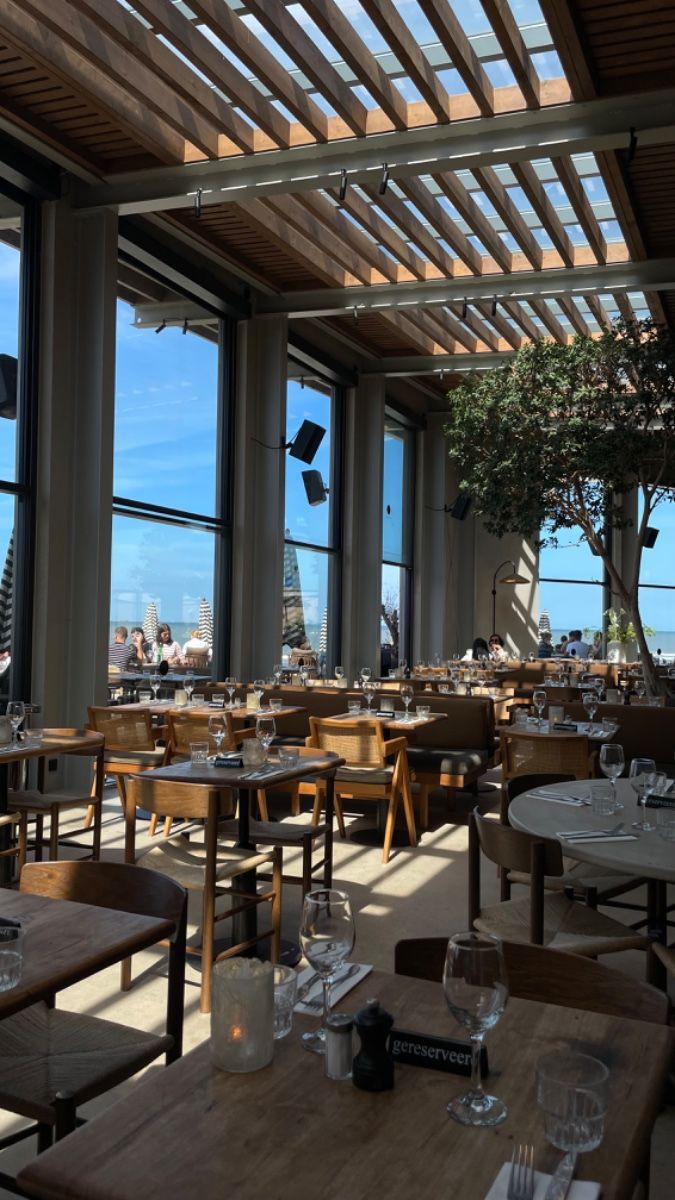 کافه شارلوت