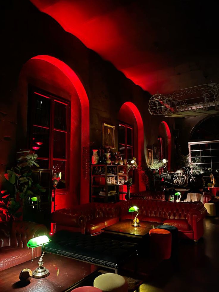 کافه عمارت یاقوت